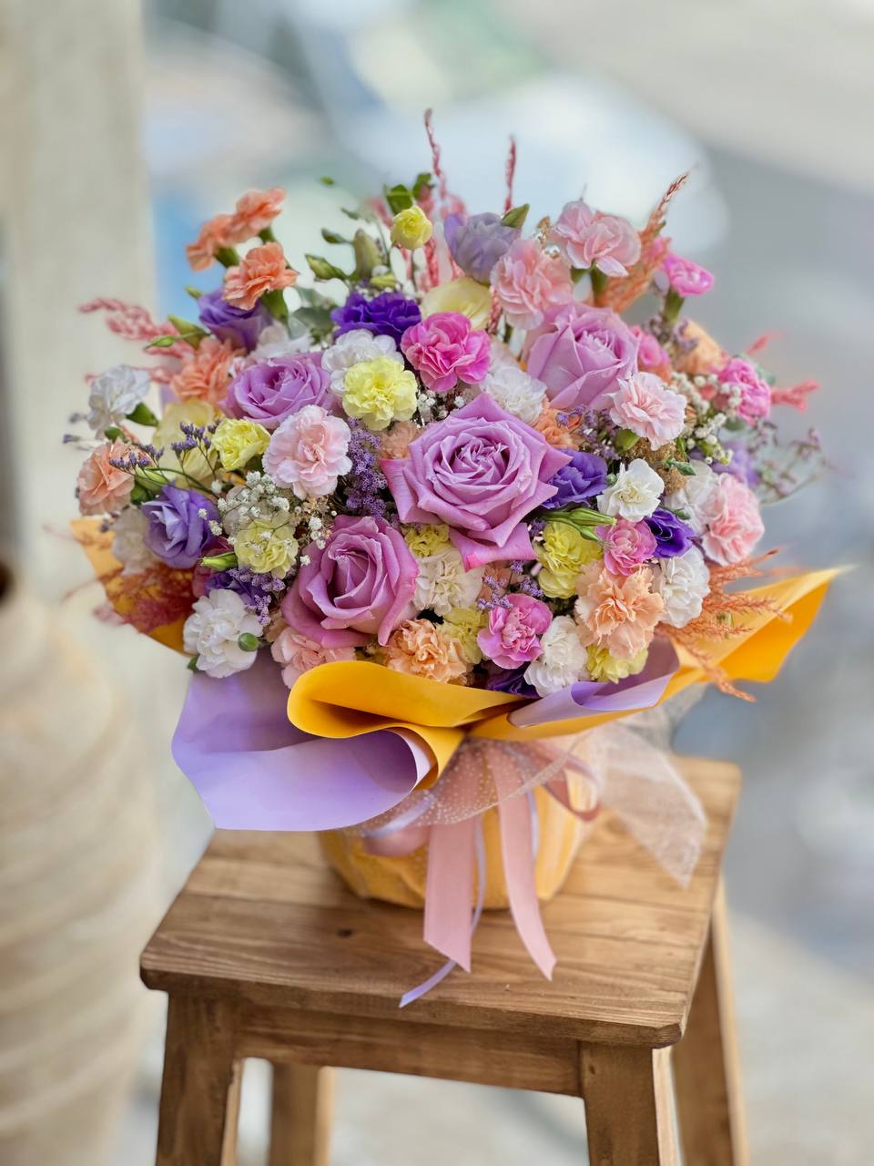 جار گل کاغذ پیچی رز و میخک